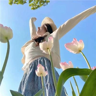 开局变假为真，女神为我疯狂